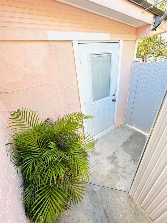 26750 SW 125th Ave in Homestead, FL - Building Photo