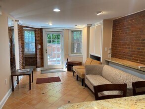 3319 16th St NW, Unit 0 in Washington, DC - Foto de edificio - Building Photo