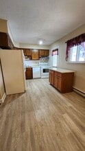 2312 Grove Rd in Allentown, PA - Building Photo - Building Photo
