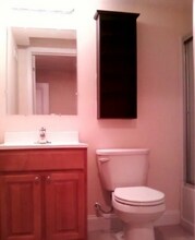 1923 N Gratz St-Unit -Unit B in Philadelphia, PA - Building Photo - Building Photo