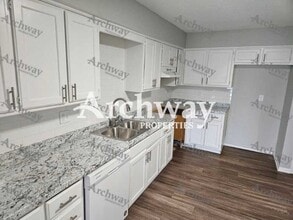 1267 Petzold Dr in Olathe, KS - Building Photo - Building Photo