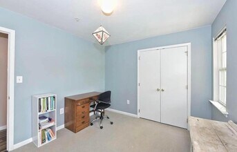 9811 Campus Walk Ln in Charlotte, NC - Building Photo - Building Photo