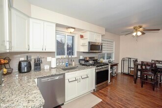 28115 Little Mack Ave in St. Clair Shores, MI - Building Photo - Building Photo