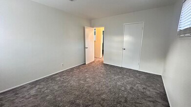 10538 Floralita Ave in Los Angeles, CA - Building Photo - Building Photo