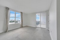 1837 Bay Rd, Unit 1815 in Miami Beach, FL - Building Photo - Building Photo