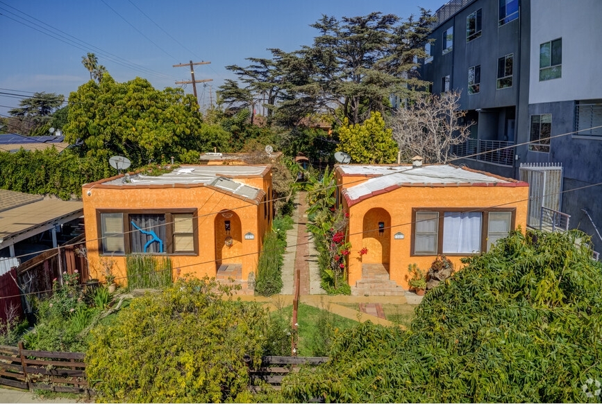 12461 Louise Ave in Los Angeles, CA - Foto de edificio