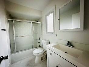 78 Rome Ave in Staten Island, NY - Building Photo - Building Photo