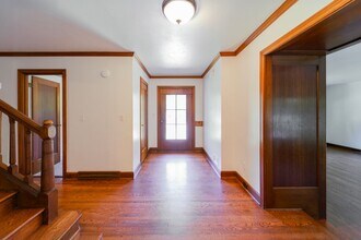 3204 SW Upper Dr in Portland, OR - Building Photo - Building Photo