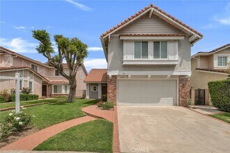 12160 Crystal Ridge Way in Los Angeles, CA - Building Photo - Building Photo