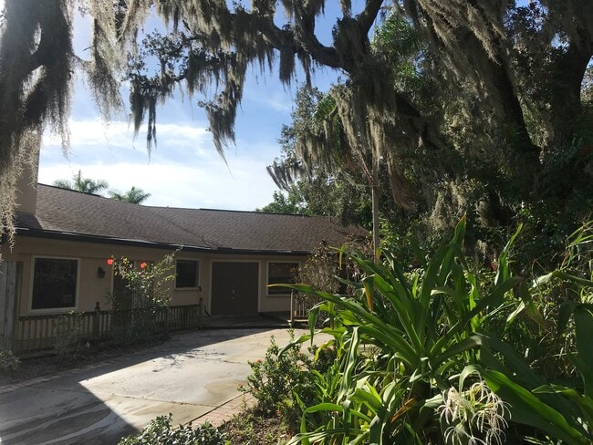 property at 4430 Riverwood Ave