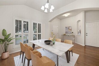 28 Cypress Knee Ln in Austin, TX - Building Photo - Building Photo