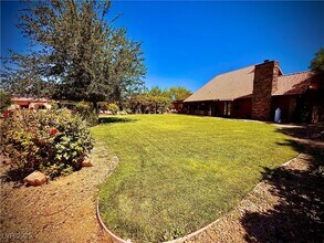 6500 Bullring Ln in Las Vegas, NV - Building Photo - Building Photo