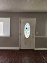 8619 Republic Ave in Warren, MI - Building Photo - Building Photo