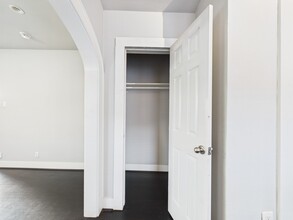 605 Enid St in Houston, TX - Building Photo - Building Photo