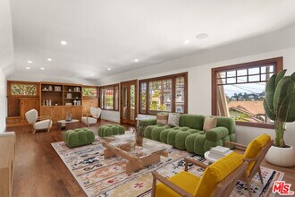 3432 Winslow Dr in Los Angeles, CA - Building Photo - Building Photo