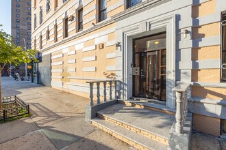 171 W 141st St in New York, NY - Foto de edificio - Building Photo