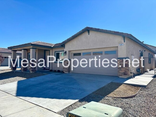 15387 Patton St in Victorville, CA - Building Photo - Building Photo
