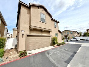 40617 Birchfield Dr in Temecula, CA - Building Photo - Building Photo