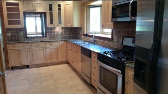 24 Sunset Hill Rd in Boston, MA - Building Photo - Building Photo