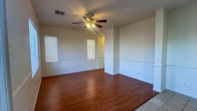 8086 Kings Ransom St in Las Vegas, NV - Building Photo - Building Photo