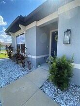 6345 Bradford Woods Dr in Zephyrhills, FL - Building Photo - Building Photo