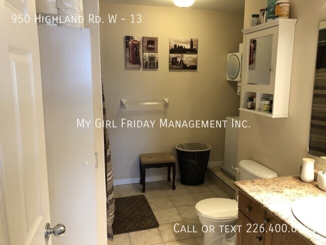 950 Highland Rd W in Kitchener, ON - Building Photo - Building Photo