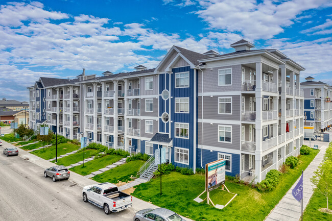 100 Auburn Meadows Cmn SE in Calgary, AB - Building Photo - Building Photo