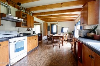 259 John Joy Rd in Woodstock, NY - Building Photo - Building Photo