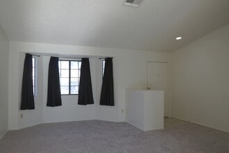 68295 Risueno Rd in Cathedral City, CA - Building Photo - Building Photo