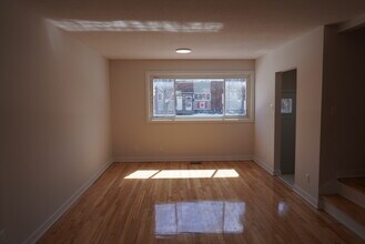 381 Presland Rd in Ottawa, ON - Building Photo - Building Photo