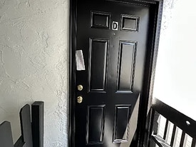 1392 Summit St in Columbus, OH - Building Photo