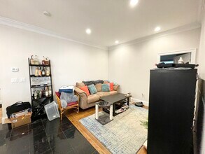 33 Sumner St, Unit O in Boston, MA - Foto de edificio - Building Photo