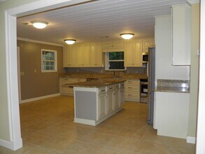 203 Yancey St in Fort Walton Beach, FL - Building Photo - Building Photo