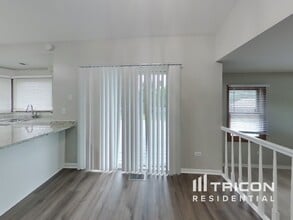 1414 Lakewood Dr in Joliet, IL - Building Photo - Building Photo