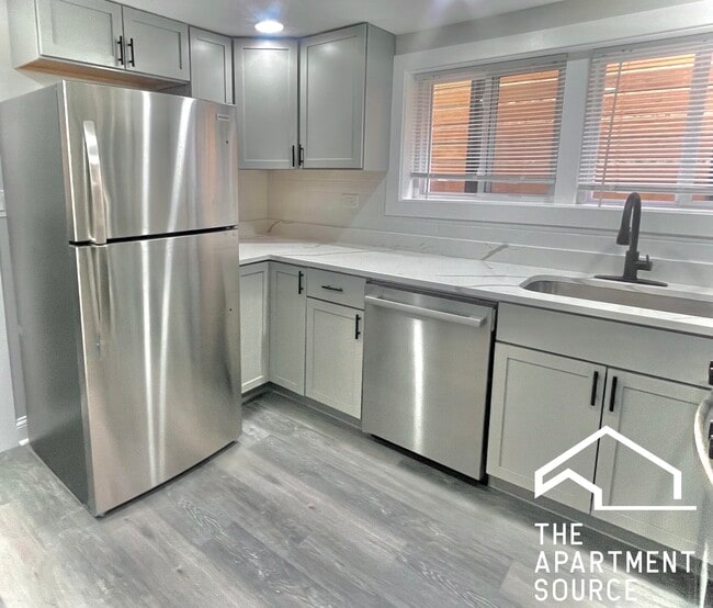 2937 N Fairfield Ave, Unit G in Chicago, IL - Building Photo - Building Photo