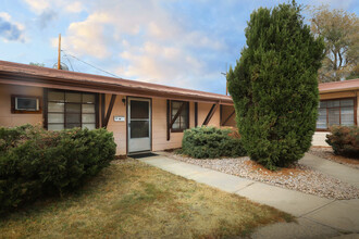 West 16th Avenue Apartments in Lakewood, CO - Building Photo - Building Photo