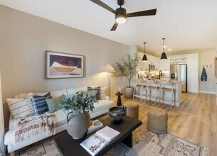 2908 E Howard Ln in Manor, TX - Building Photo - Building Photo