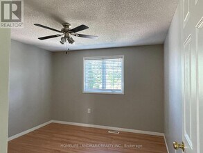 53 Garibaldi Dr in Barrie, ON - Building Photo - Building Photo