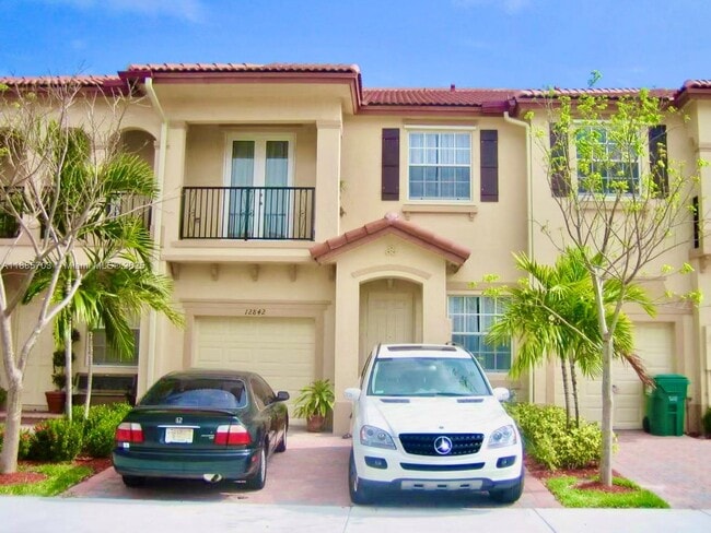property at 12842 SW 135th St