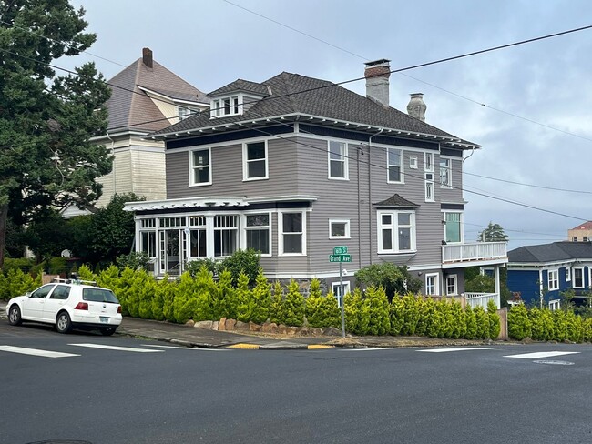 1588 Grand Ave in Astoria, OR - Building Photo - Building Photo