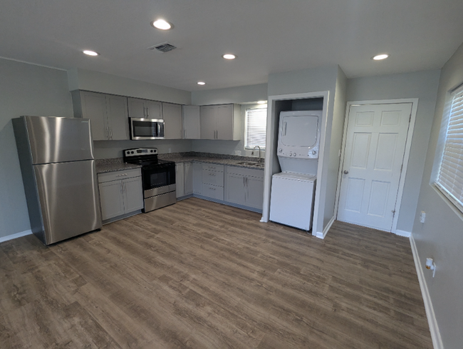 15344 St Charles St-Unit -A in Gulfport, MS - Building Photo - Building Photo