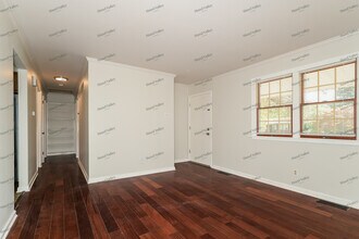 1365 Bluefield Dr in Florissant, MO - Building Photo - Building Photo
