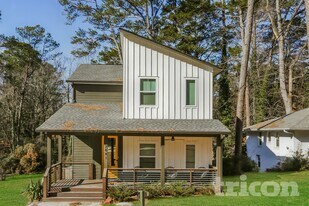2841 Clifton Church Rd SE in Atlanta, GA - Building Photo