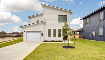 3014 Alpha Wolf in College Station, TX - Building Photo