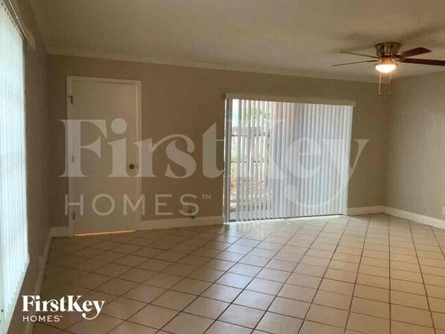 6440 Roosevelt St in Hollywood, FL - Building Photo - Building Photo