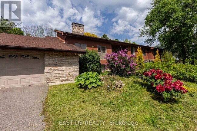 4395-4394 SIDE Rd in Burlington, ON - Building Photo - Building Photo