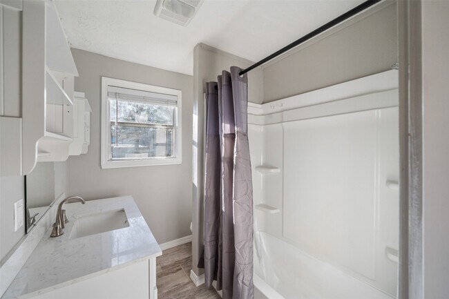 24011 Lenze Rd in Spring, TX - Building Photo - Building Photo