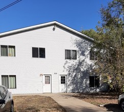 509 16th Ave E, Unit 903 in Menomonie, WI - Foto de edificio - Building Photo