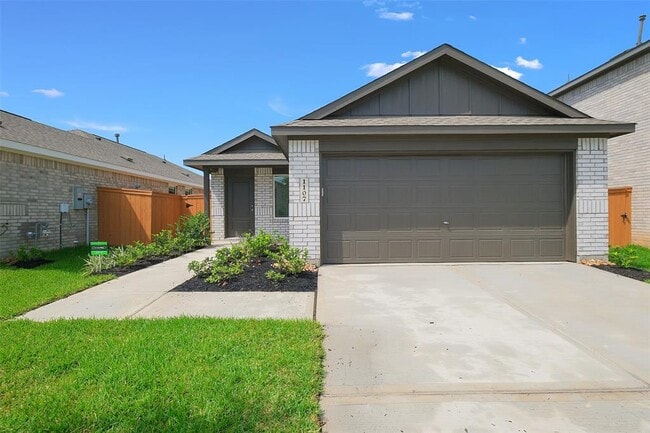 1107 Rustic Willow Dr in Beasley, TX - Building Photo - Building Photo