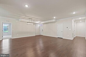 23235 Milltown Knoll Square in Ashburn, VA - Building Photo - Building Photo